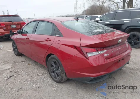 2021 Hyundai Elantra Sel z USA, uszkodzony, nr VIN KMHLS4AG1MU101908